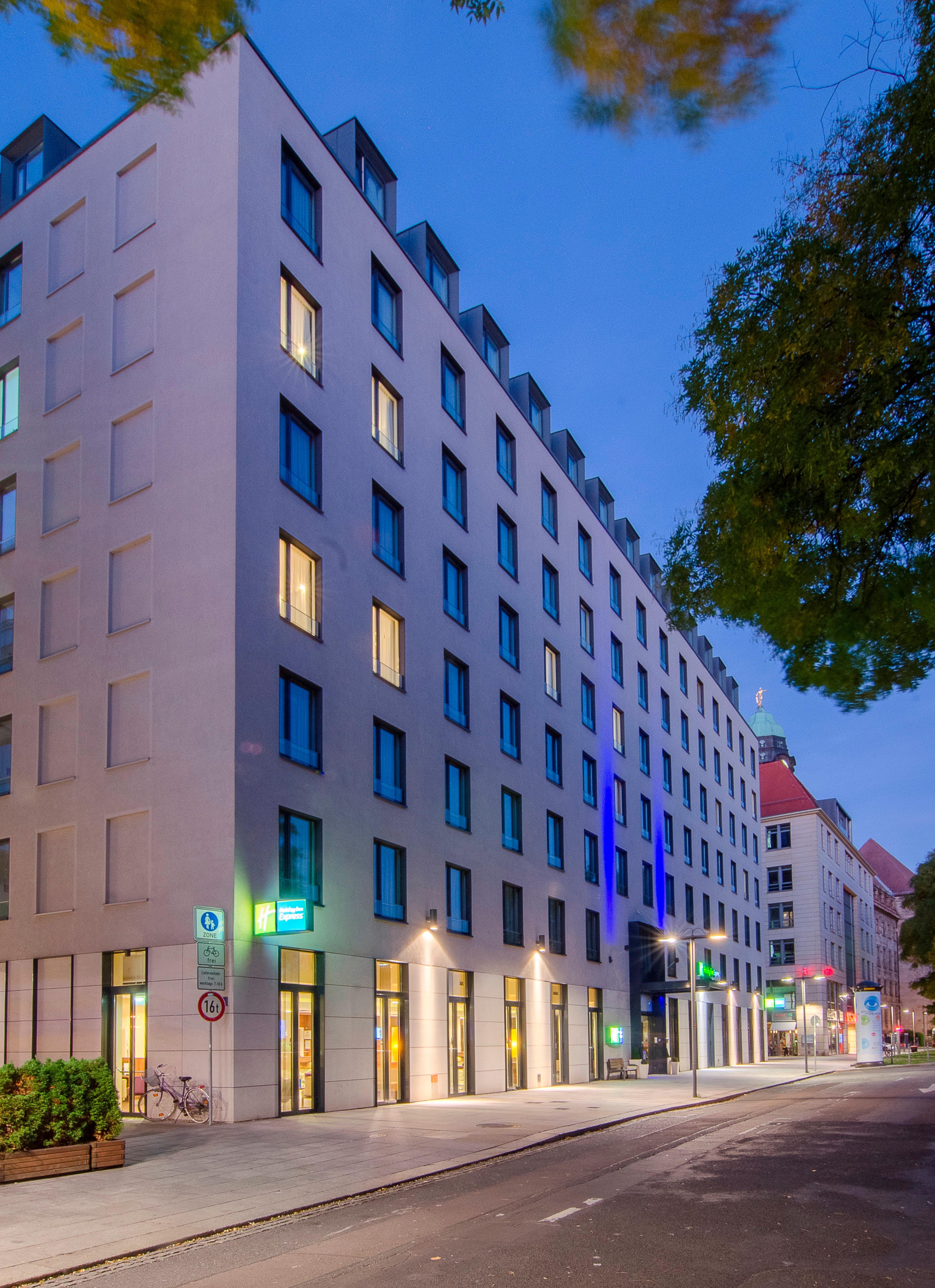 Holiday Inn Express Dresden City Centre Exterior foto