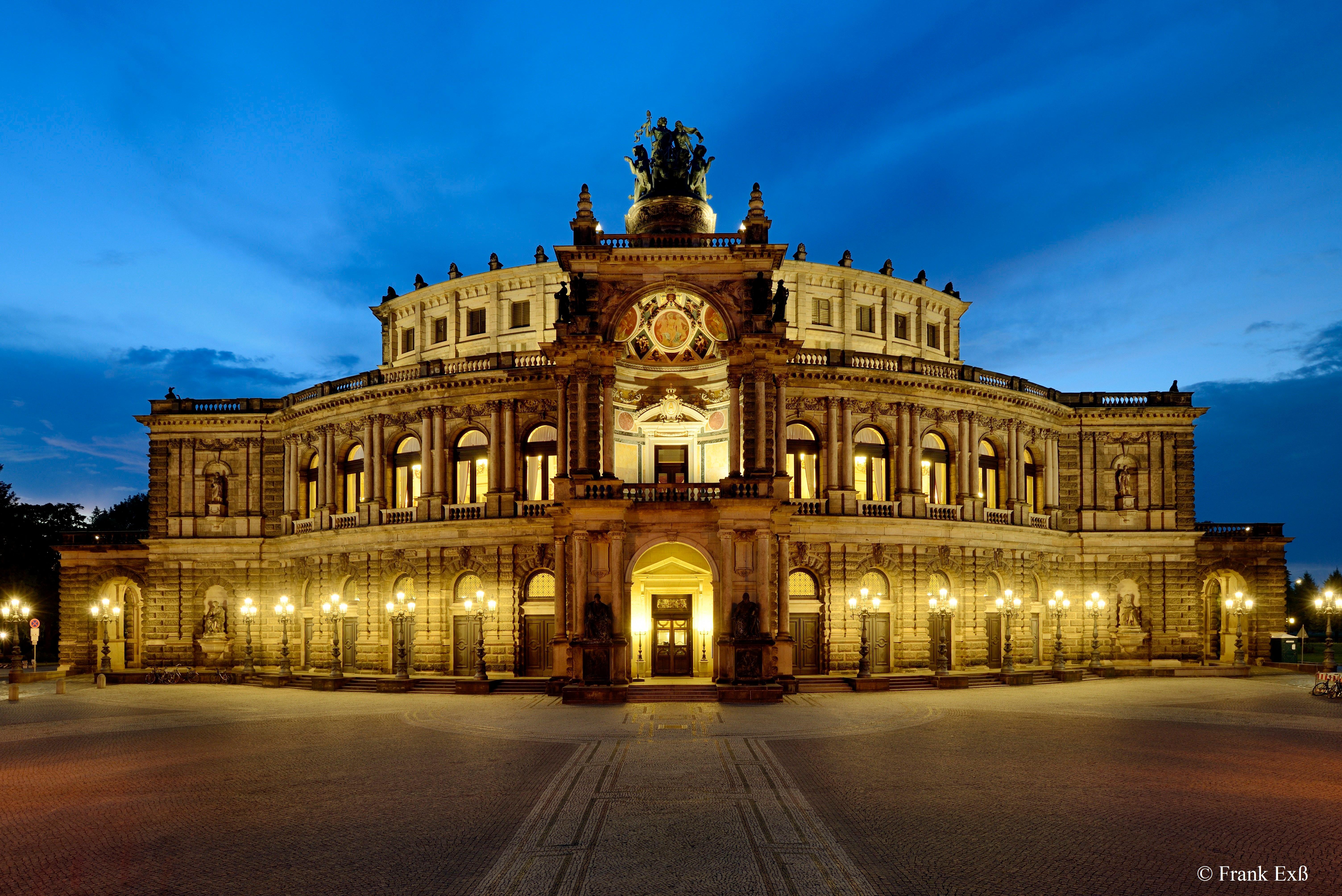 Holiday Inn Express Dresden City Centre Exterior foto